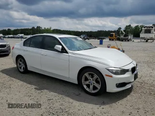 2015 BMW 3 Series 328i xDrive с VIN WBA3B5G56FNS19222, выставлен на аукционе Copart как лот 54548145 с пробегом 95 087 миль миль и Списание • Salvage title. История ставок и продаж доступна на DreamBid. Изображение 4.