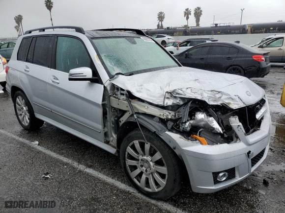 2011 Mercedes-Benz GLK-Class GLK 350 with VIN WDCGG5GB8BF701345, listed as a Copart auction lot 43953785 with 57,556 mi miles and Salvage Title. Bid and sale history available at carsss.com. Image 4.