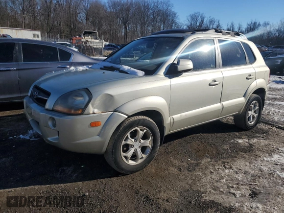 2009 Hyundai Tucson SE with VIN KM8JN72D19U970813, listed as a Copart auction lot 88469545 with 152,648 mi miles and Salvage Title. Bid and sale history available at carsss.com. Image 1.