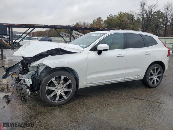 2021 Volvo XC60 Inscription with VIN YV4102RL5M1716130, listed as a Copart auction lot 45198265 with 0 mi miles and Salvage Title. Bid and sale history available at carsss.com. Image 1.