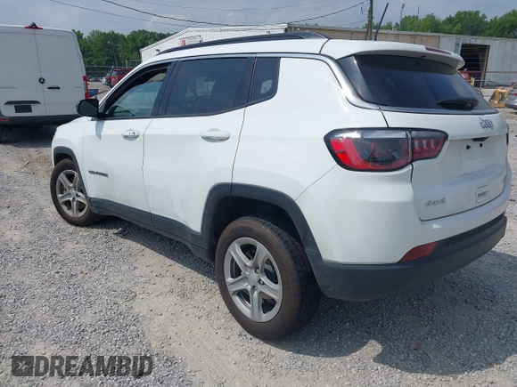 2023 Jeep Compass Latitude с VIN 3C4NJDBN2PT566984, выставлен на аукционе IAAI как лот 42492185 с пробегом 50 245 миль миль и . История ставок и продаж доступна на DreamBid. Изображение 3.