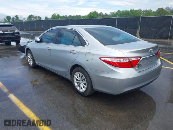 2015 Toyota Camry XLE with VIN 4T4BF1FK4FR483890, listed as a IAAI auction lot 42088503 with 189,058 mi miles and . Bid and sale history available at DreamBid. Image 3.