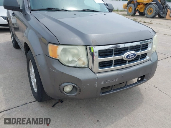 2010 Ford Escape XLT с VIN 1FMCU9DG1AKD06848, выставлен на аукционе IAAI как лот 42409555 с пробегом 310 043 миль миль и . История ставок и продаж доступна на DreamBid. Изображение 13.