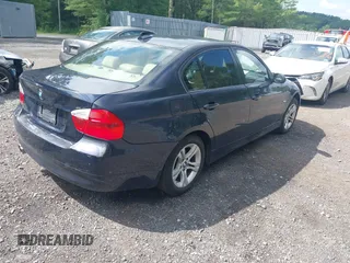 2008 BMW 3 Series 328xi with VIN WBAVC93518K036382, listed as a IAAI auction lot 42647349 with 132,364 mi miles and . Bid and sale history available at DreamBid. Image 4.
