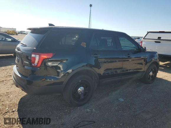 2017 Ford Police Interceptor Utility z VIN 1FM5K8AT9HGC34661, wystawiony jako Copart lot #55511315 z przebiegiem 68 705 mil mil oraz Czysty tytuł • Clean title. Historia ofert i sprzedaży dostępna na DreamBid. Obrazek 3.