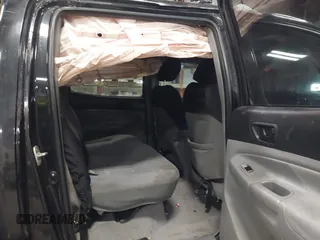 2009 Toyota Tacoma with VIN 3TMLU42N79M027885, listed as a IAAI auction lot 41146330 with 261,832 mi miles and . Bid and sale history available at DreamBid. Image 8.