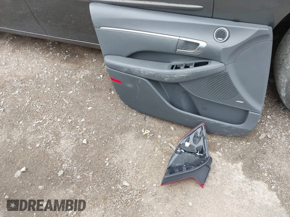 2021 Hyundai Sonata SEL Plus with VIN 5NPEJ4J21MH111126, listed as a IAAI auction lot 41833686 with 35,479 mi miles and . Bid and sale history available at DreamBid. Image 12.