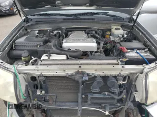 2004 Toyota 4Runner SR5 с VIN JTEBT14R040037422, выставлен на аукционе Copart как лот 61047755 с пробегом 309 228 миль миль и Списание • Salvage title. История ставок и продаж доступна на DreamBid. Изображение 12.