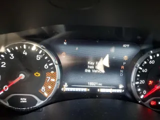 2023 Jeep Renegade Upland with VIN ZACNJDB18PPP61327, listed as a Copart auction lot 42026835 with 18,921 mi miles and Salvage title. Bid and sale history available at DreamBid. Image 9.