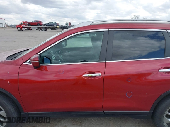 2015 Nissan Rogue SL with VIN 5N1AT2MV5FC870424, listed as a IAAI auction lot 41998532 with 111,000 mi miles and . Bid and sale history available at carsss.com. Image 14.