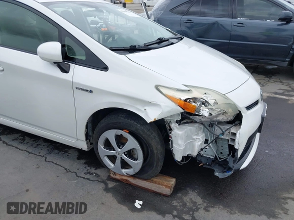2013 Toyota Prius One with VIN JTDKN3DU0D5701462, listed as a IAAI auction lot 42068641 with 155,919 mi miles. Bid and sale history available at carsss.com. Image 6.