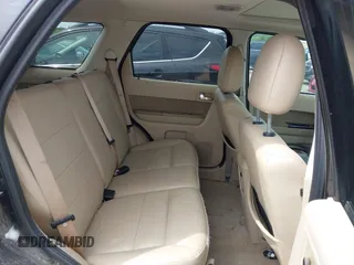 2010 Ford Escape Limited с VIN 1FMCU0EG8AKC35464, выставлен на аукционе IAAI как лот 42638596 с пробегом 223 525 миль миль и . История ставок и продаж доступна на DreamBid. Изображение 8.
