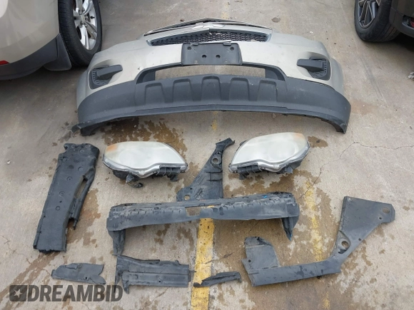 2012 Chevrolet Equinox LS with VIN 2GNALBEK8C1239121, listed as a IAAI auction lot 41549009 with 202,801 mi miles and . Bid and sale history available at DreamBid. Image 12.