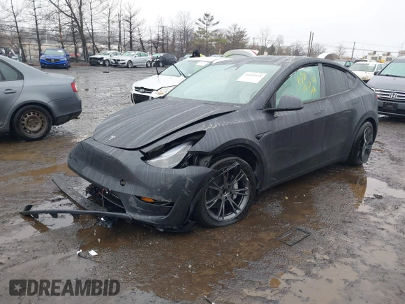 2025 Tesla Model Y Long Range with VIN 7SAYGDED6SF226035, listed as a IAAI auction lot 41102115 with Not Provided miles and . Bid and sale history available at DreamBid. Image 17.