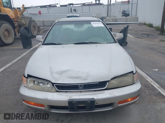 1997 Honda Accord Value with VIN 1HGCD568XVA184006, listed as a IAAI auction lot 41818518 with 276,230 mi miles and . Bid and sale history available at carsss.com. Image 12.