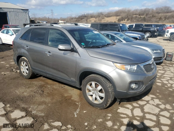 2012 Kia Sorento LX with VIN 5XYKTCA68CG260469, listed as a Copart auction lot 47116735 with 173,680 mi miles and Clean Title. Bid and sale history available at carsss.com. Image 4.