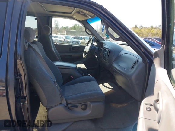 2001 Ford F-150 XL with VIN 2FTRX18L01CA83673, listed as a IAAI auction lot 41943618 with 130,717 mi miles. Bid and sale history available at carsss.com. Image 5.