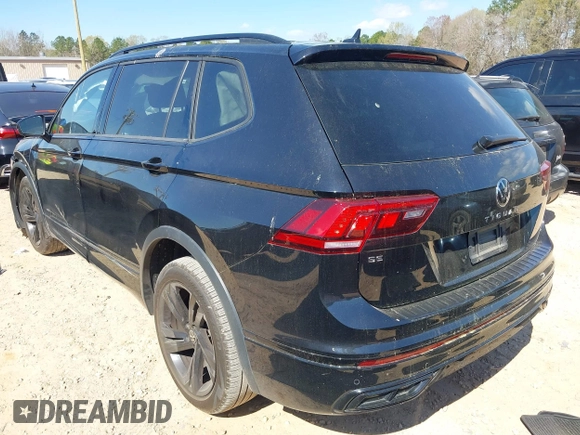 2023 Volkswagen Tiguan SE R-Line Black с VIN 3VVCB7AX3PM114417, выставлен на аукционе IAAI как лот 41864139 с пробегом 32 096 миль миль и . История ставок и продаж доступна на DreamBid. Изображение 3.