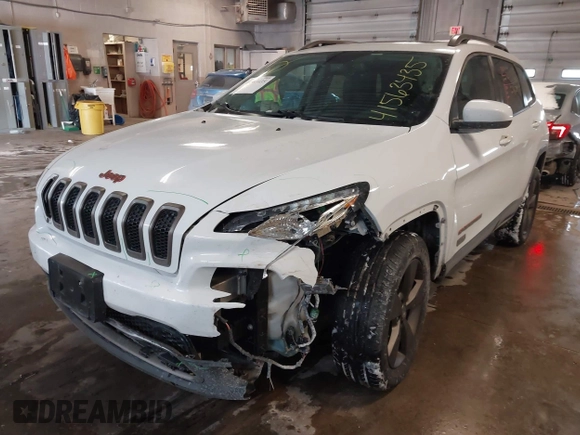 2017 Jeep Cherokee Latitude z VIN 1C4PJMCB5HW509073, wystawiony jako IAAI lot #41563435 z przebiegiem 108 737 mil mil oraz . Historia ofert i sprzedaży dostępna na DreamBid. Obrazek 6.