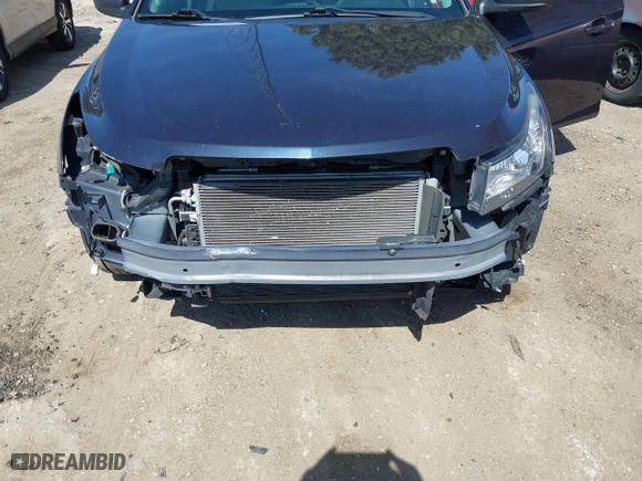 2014 Chevrolet Cruze LS with VIN 1G1PA5SH6E7269784, listed as a IAAI auction lot 42062093 with 142,408 mi miles. Bid and sale history available at carsss.com. Image 6.