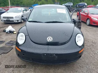 2010 Volkswagen Beetle with VIN 3VWPG3AG2AM016977, listed as a IAAI auction lot 42464694 with 151,698 mi miles and . Bid and sale history available at DreamBid. Image 12.