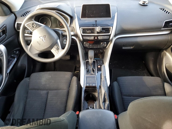 2020 Mitsubishi Eclipse Cross LE z VIN JA4AS4AAXLZ008145, wystawiony jako Copart lot #78136654 z przebiegiem 40 708 mil mil oraz Szkoda całkowita • Salvage title. Historia ofert i sprzedaży dostępna na DreamBid. Obrazek 8.