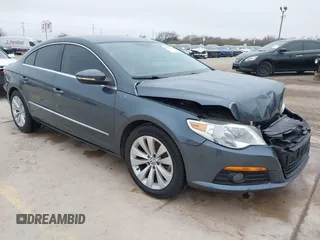 2009 Volkswagen CC Sport with VIN WVWML73C09E537636, listed as a IAAI auction lot 41473631 with 139,682 mi miles. Bid and sale history available at carsss.com. Image 1.
