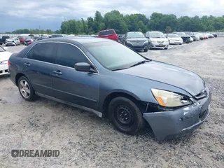2005 Honda Accord LX z VIN 3HGCM56425G709400, wystawiony jako IAAI lot #42347788 z przebiegiem 221 464 mil mil oraz . Historia ofert i sprzedaży dostępna na DreamBid. Obrazek 1.