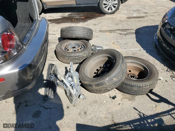 2001 Lexus IS 300 with VIN JTHBD182X10020345, listed as a Copart auction lot 43433455 with NaN miles and Salvage Title. Bid and sale history available at carsss.com. Image 12.