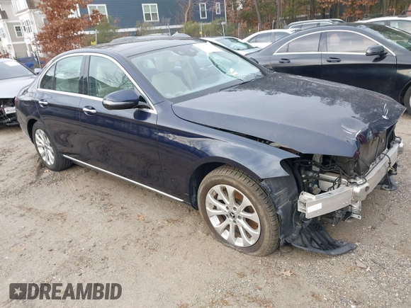 2019 Mercedes-Benz E-Class E 300 with VIN WDDZF4KB6KA531167, listed as a IAAI auction lot 41355270 with 54,611 mi miles. Bid and sale history available at carsss.com. Image 1.