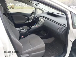 2015 Toyota Prius Four with VIN JTDKN3DU2F0430937, listed as a IAAI auction lot 41961875 with 305,044 mi miles. Bid and sale history available at carsss.com. Image 5.