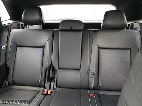 2020 Volkswagen Atlas Cross Sport 3.6L V6 SE w/Technology with VIN 1V26E2CA9LC225658, listed as a Copart auction lot 61670693 with 31,514 mi miles. Bid and sale history available at carsss.com. Image 10.