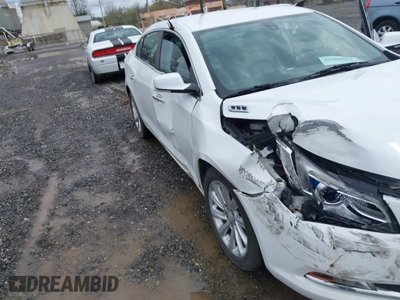 2014 Buick LaCrosse Leather with VIN 1G4GB5G37EF206535, listed as a IAAI auction lot 41968522 with 134,267 mi miles. Bid and sale history available at carsss.com. Image 6.