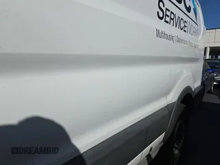 2015 Ford Transit Cargo z VIN 1FTNE1YM7FKB30066, wystawiony jako IAAI lot #42516740 z przebiegiem 162 952 mil mil oraz . Historia ofert i sprzedaży dostępna na DreamBid. Obrazek 1.