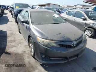 2013 Toyota Camry L with VIN 4T1BF1FK6DU655473, listed as a IAAI auction lot 42018906 with 185,374 mi miles. Bid and sale history available at carsss.com. Image 1.
