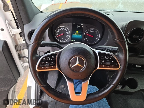 2022 Mercedes-Benz Sprinter Cargo with VIN W1Y70BGY4NT086243, listed as a IAAI auction lot 42195651 with 120,068 mi miles and . Bid and sale history available at DreamBid. Image 5.