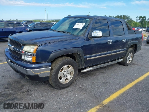 2004 Chevrolet Avalanche Z71 with VIN 3GNEK12T74G265777, listed as a IAAI auction lot 42173825 with 239,216 mi miles. Bid and sale history available at carsss.com. Image 2.