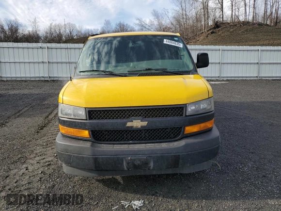 2018 Chevrolet Express Cargo Van with VIN 1GCWGAFG5J1316473, listed as a Copart auction lot 48440095 with 283,565 mi miles and Salvage Title. Bid and sale history available at carsss.com. Image 5.
