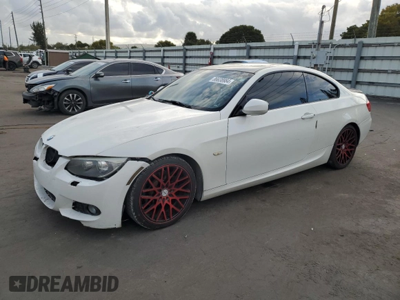2011 BMW 3 Series 328i with VIN WBAKE3C5XBE441544, listed as a Copart auction lot 86638984 with 131,700 mi miles and Salvage Title. Bid and sale history available at DreamBid. Image 1.