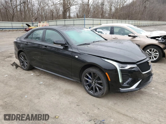 2024 Cadillac CT4 Sport z VIN 1G6DG5RK1R0111610, wystawiony jako Copart lot #44950015 z przebiegiem 10 733 mil mil oraz Czysty tytuł • Clean title. Historia ofert i sprzedaży dostępna na DreamBid. Obrazek 4.