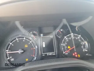2021 Toyota 4Runner SR5 Premium with VIN JTENU5JR0M5856455, listed as a Copart auction lot 56670685 with 31,401 mi miles and Salvage title. Bid and sale history available at DreamBid. Image 9.