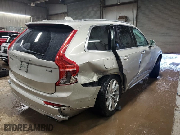 2017 Volvo XC90 Inscription with VIN YV4A22PL0H1150106, listed as a Copart auction lot 50368915 with 46,963 mi miles and Salvage Title. Bid and sale history available at carsss.com. Image 3.