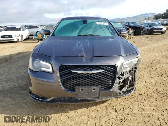 2018 Chrysler 300 S with VIN 2C3CCAGG7JH267344, listed as a Copart auction lot 49529415 with 91,767 mi miles and Salvage Title. Bid and sale history available at DreamBid. Image 5.