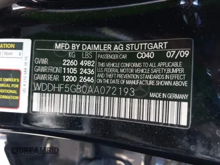 2010 Mercedes-Benz E-Class E 350 Luxury with VIN WDDHF5GB0AA072193, listed as a IAAI auction lot 42031041 with 152,969 mi miles. Bid and sale history available at carsss.com. Image 9.