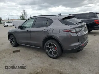 2024 Alfa Romeo Stelvio Veloce z VIN ZASPAKBN1R7D74757, wystawiony jako Copart lot #81093484 z przebiegiem 13 847 mil mil oraz Nie do naprawy • Non repairable. Historia ofert i sprzedaży dostępna na DreamBid. Obrazek 2.