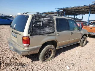 2000 Ford Explorer XLT with VIN 1FMZU63E7YZB87715, listed as a Copart auction lot 43539135 with 233,743 mi miles and Clean title. Bid and sale history available at DreamBid. Image 3.