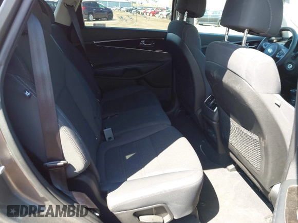 2017 Kia Sorento LX with VIN 5XYPGDA33HG320641, listed as a IAAI auction lot 41971820 with 65,838 mi miles. Bid and sale history available at carsss.com. Image 8.