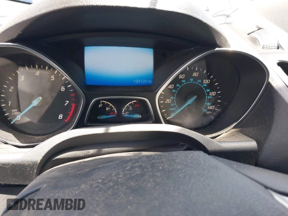 2014 Ford Escape SE z VIN 1FMCU0G96EUD57930, wystawiony jako IAAI lot #42347567 z przebiegiem 169 128 mil mil oraz . Historia ofert i sprzedaży dostępna na DreamBid. Obrazek 7.