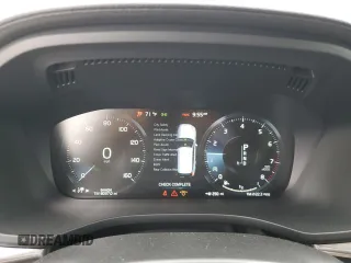 2018 Volvo XC60 Inscription z VIN LYVA22RL4JB096355, wystawiony jako Copart lot #56477115 z przebiegiem 94 404 mil mil oraz Szkoda całkowita • Salvage title. Historia ofert i sprzedaży dostępna na DreamBid. Obrazek 9.