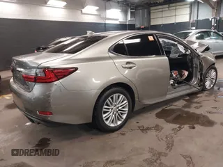 2018 Lexus ES with VIN 58ABK1GG6JU115115, listed as a IAAI auction lot 41963740 with 94,080 mi miles. Bid and sale history available at carsss.com. Image 4.